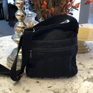 Black Thirty-One crossbody purse Great Condition